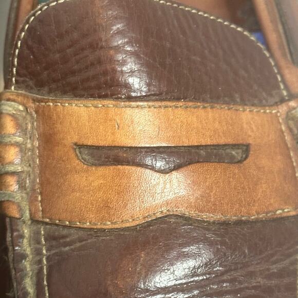 H.S. TRASK MENS 2 TONE BROWN LOAFER SIZE 11 N VIBRAM GUM LITE Black Rubber Soles - Picture 2 of 13